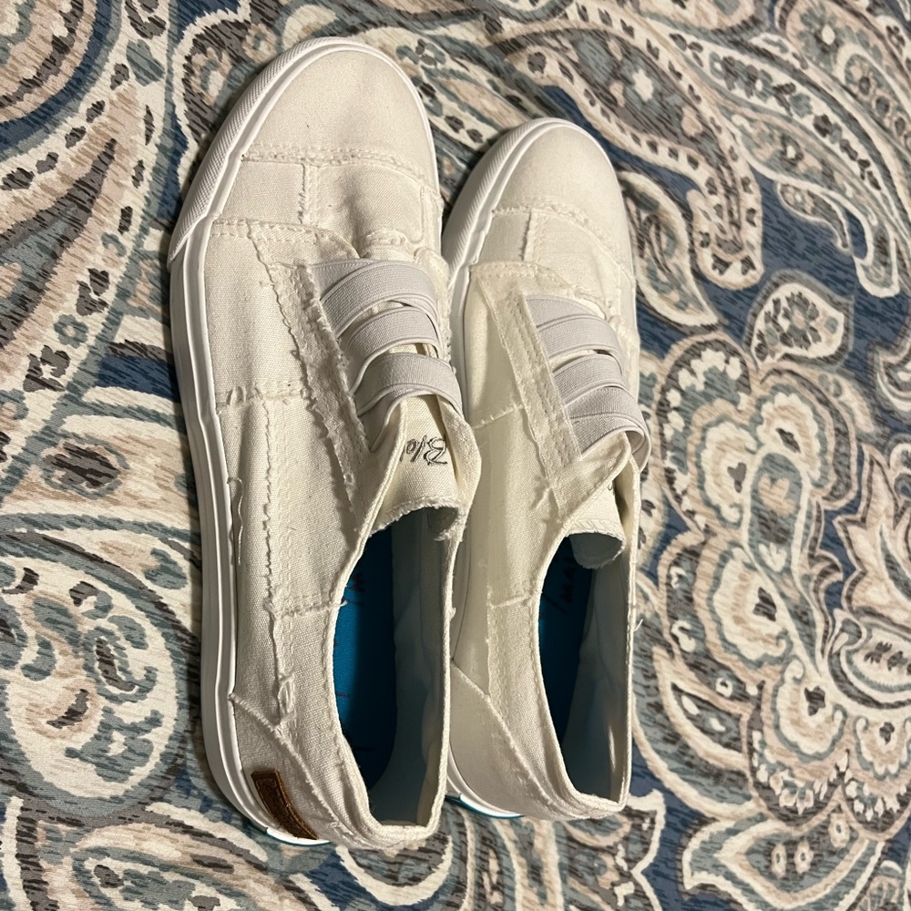 White Blowfish canvas shoes